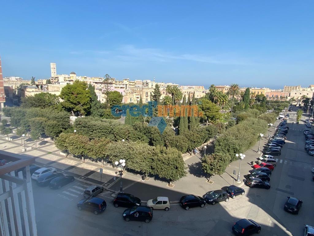 Bisceglie - Appartamento in Piazza Vittorio Emanuele, ideale per comfort ed eleganza_1461727348515.jpeg