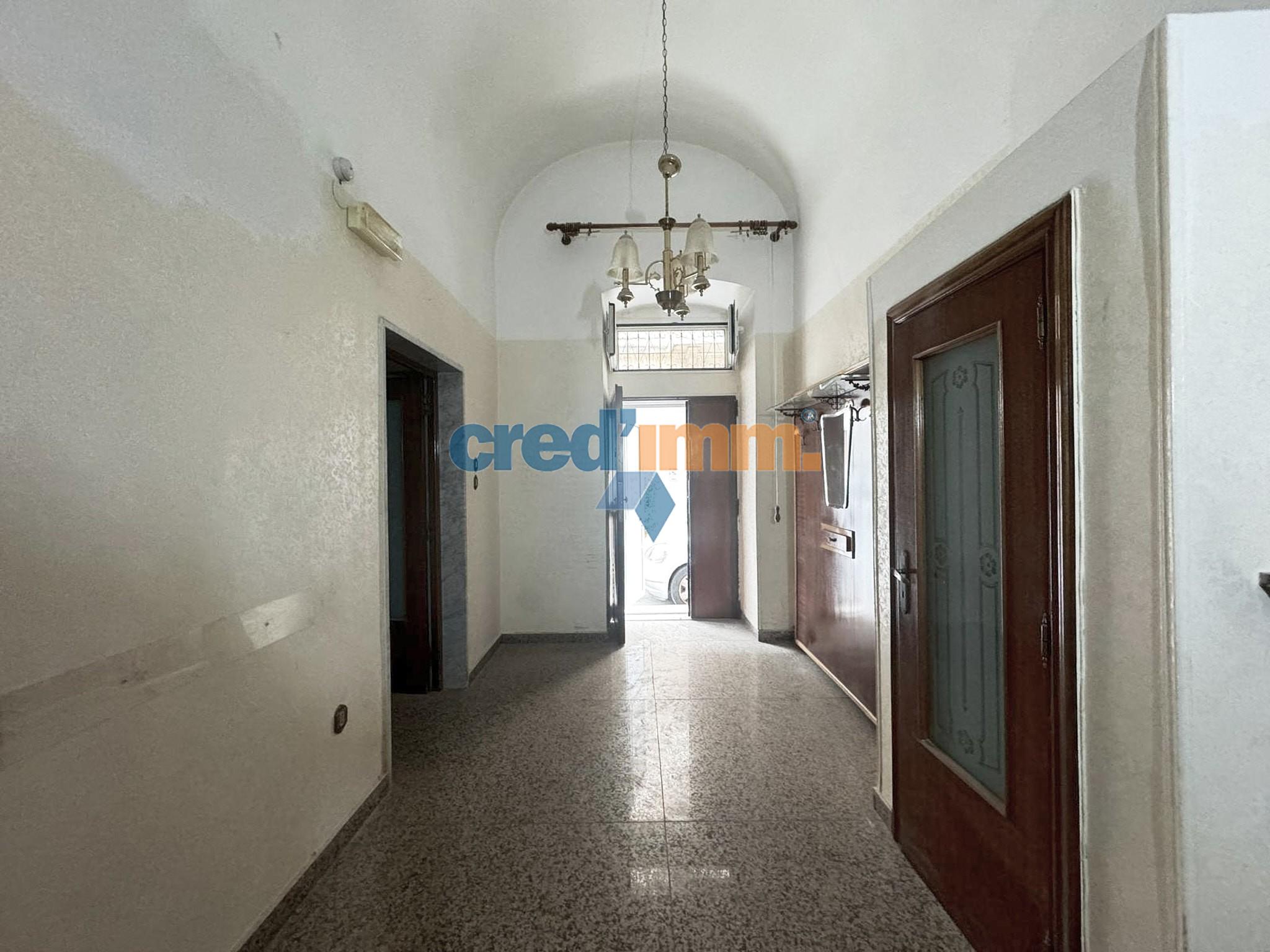 Bisceglie - Appartamento in via D'azeglio, ideale per uso investimento_3241732017505.jpg