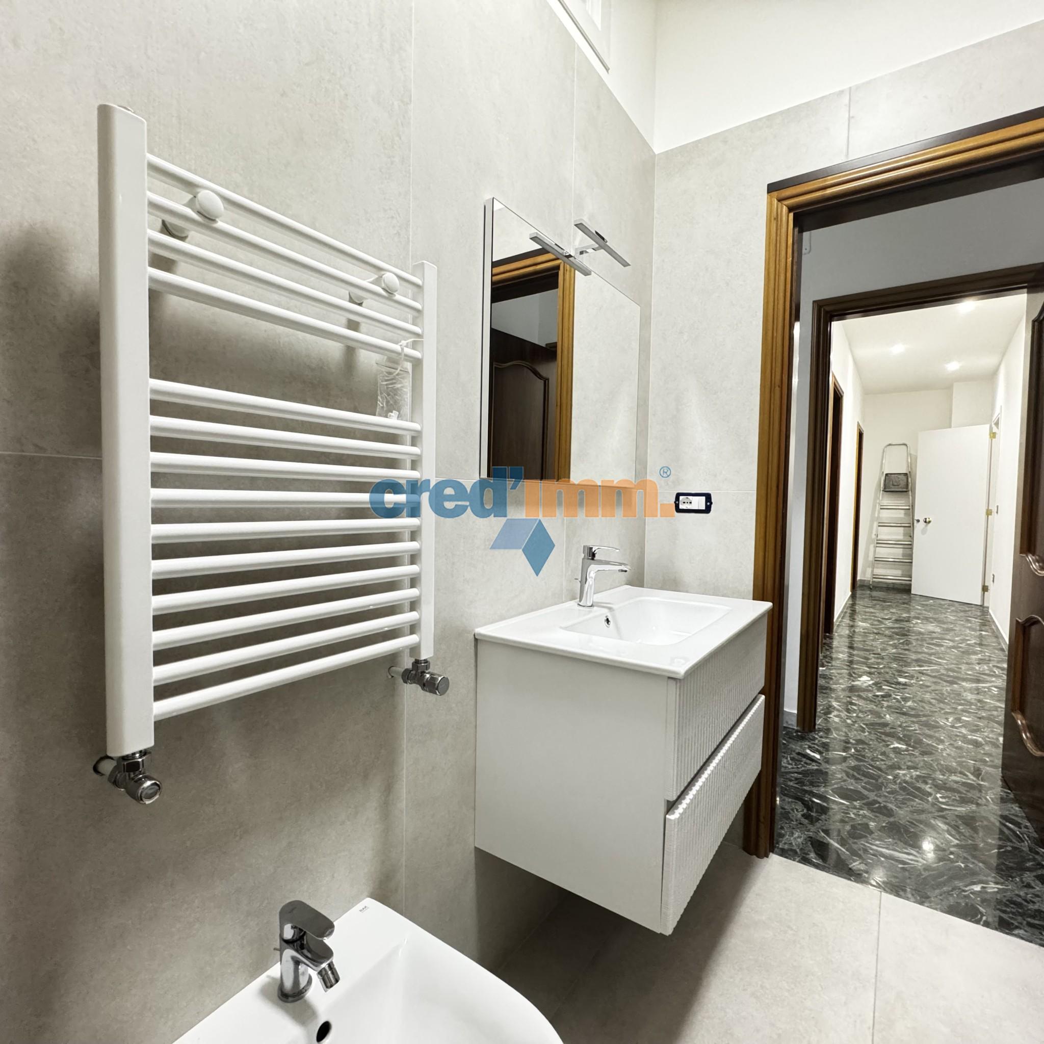 bisceglie centralissimo bivani in locazione_3701751987900.jpg