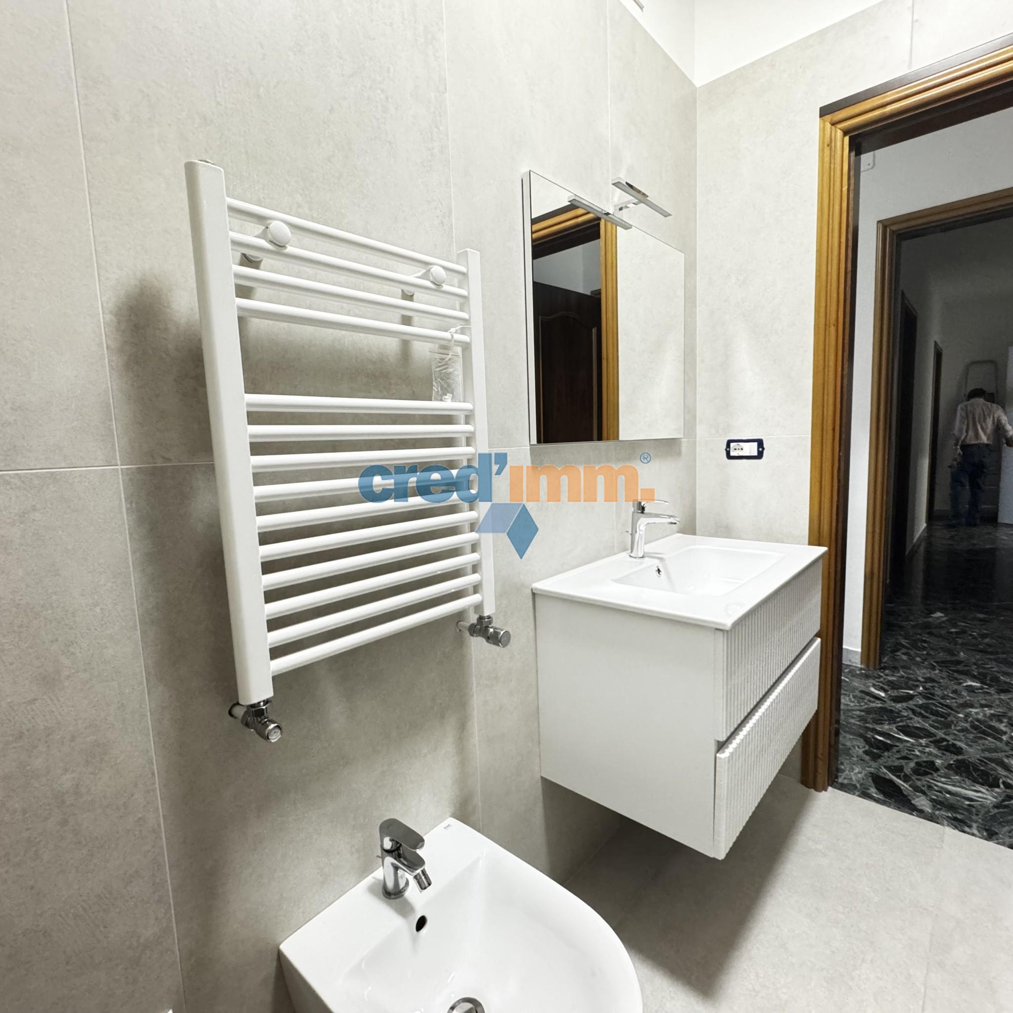 bisceglie centralissimo bivani in locazione_3701751988994.jpg