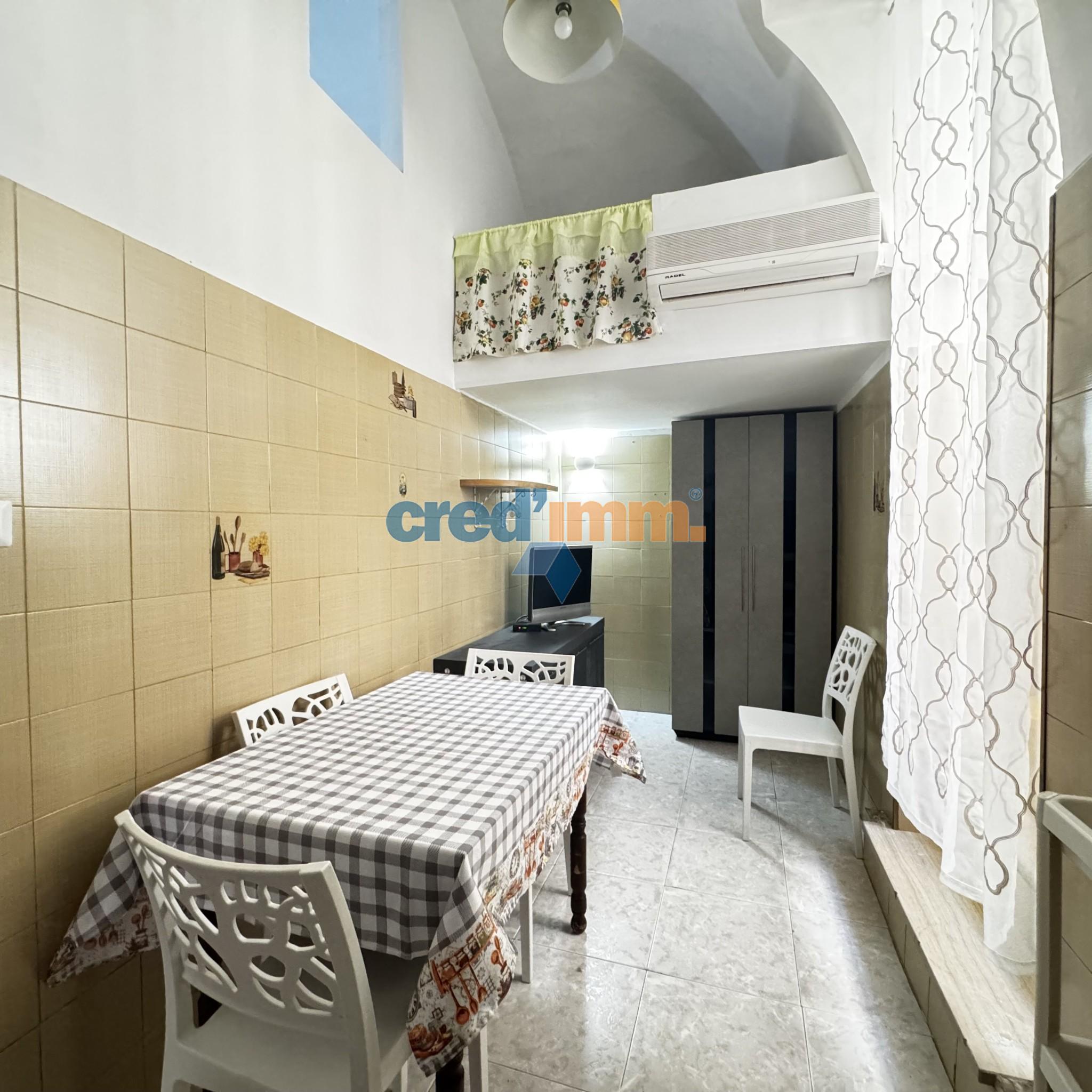 Bisceglie appartamento arredato in zona centrale_3711752310468.jpg