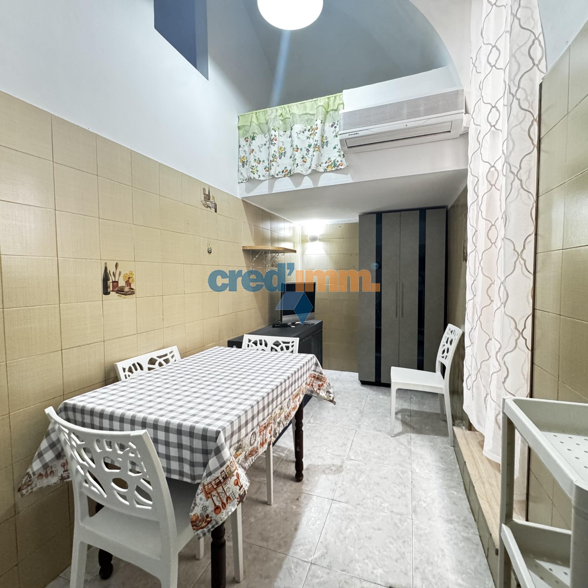 Bisceglie appartamento arredato in zona centrale_3711752312648.jpg