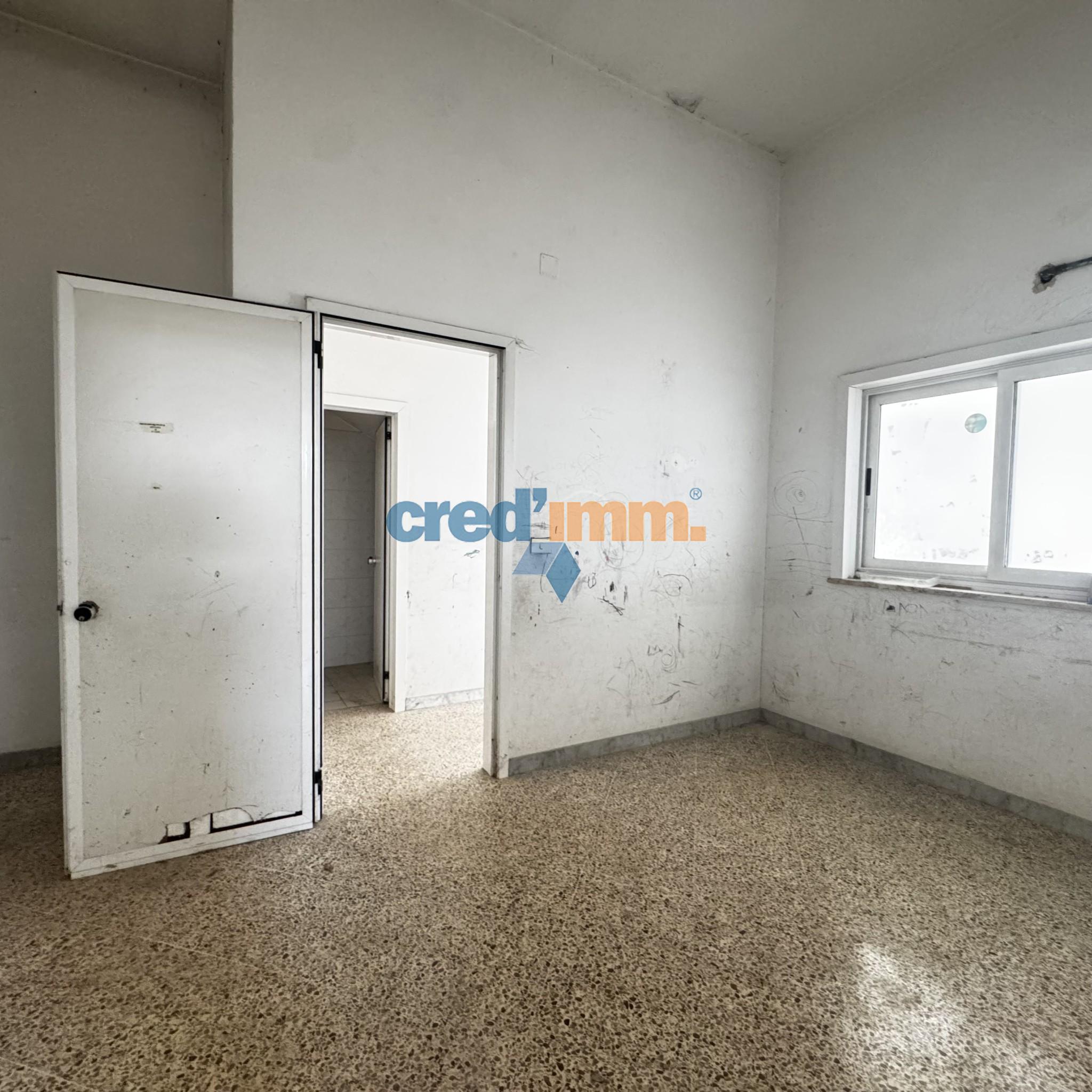 bisceglie opificio in locazione_3721752325950.jpg