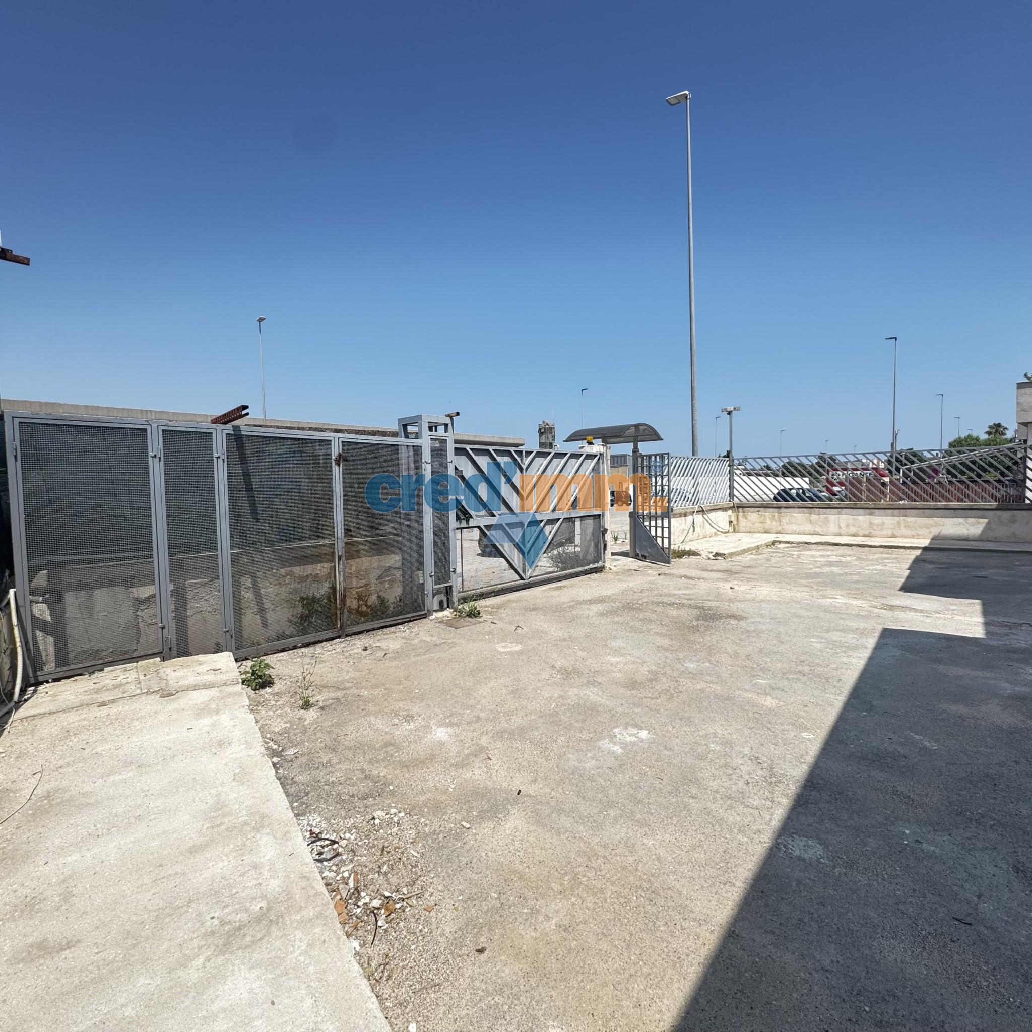 bisceglie opificio in locazione_3721752326143.jpg