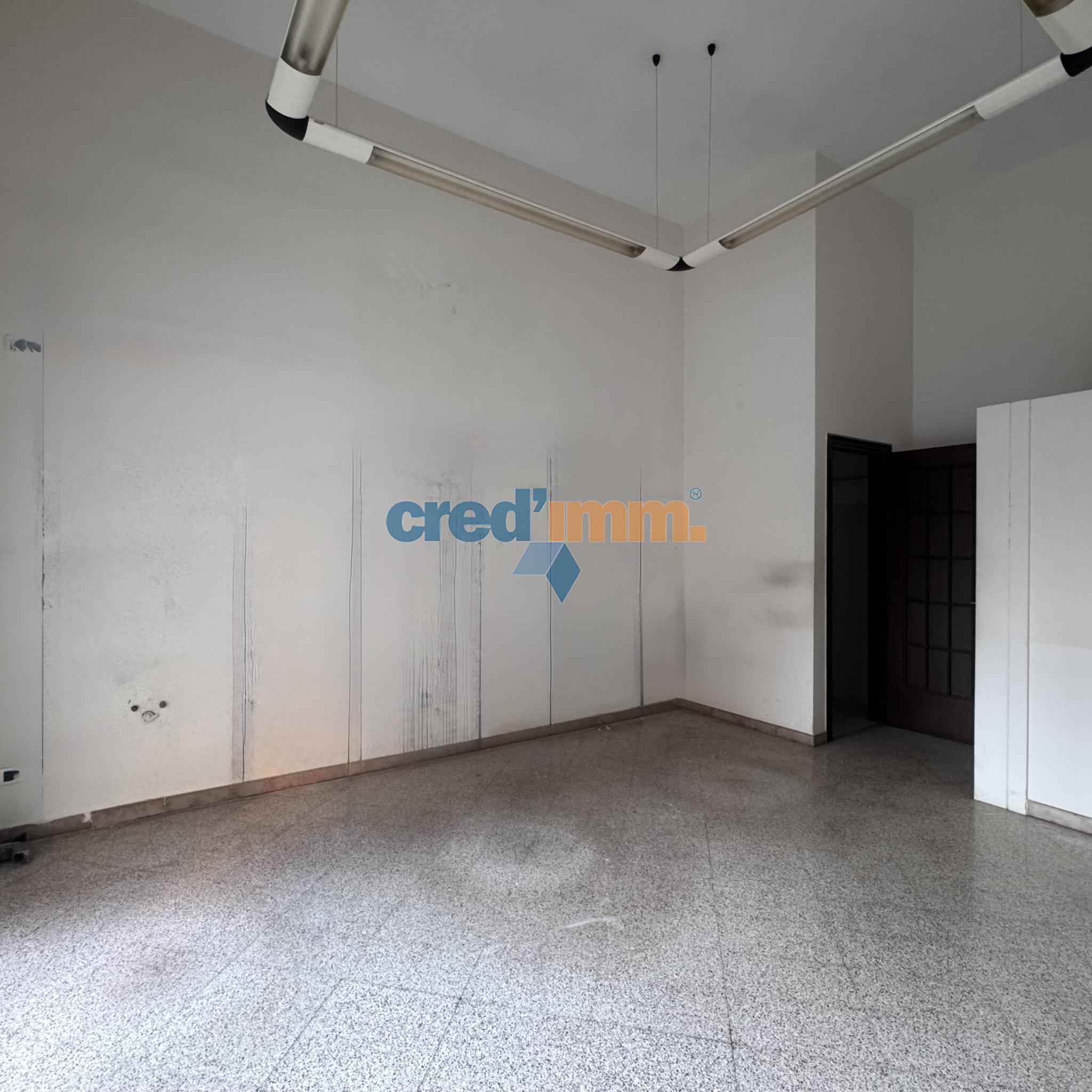 locale commerciale in via imbriani_3751752687018.jpg