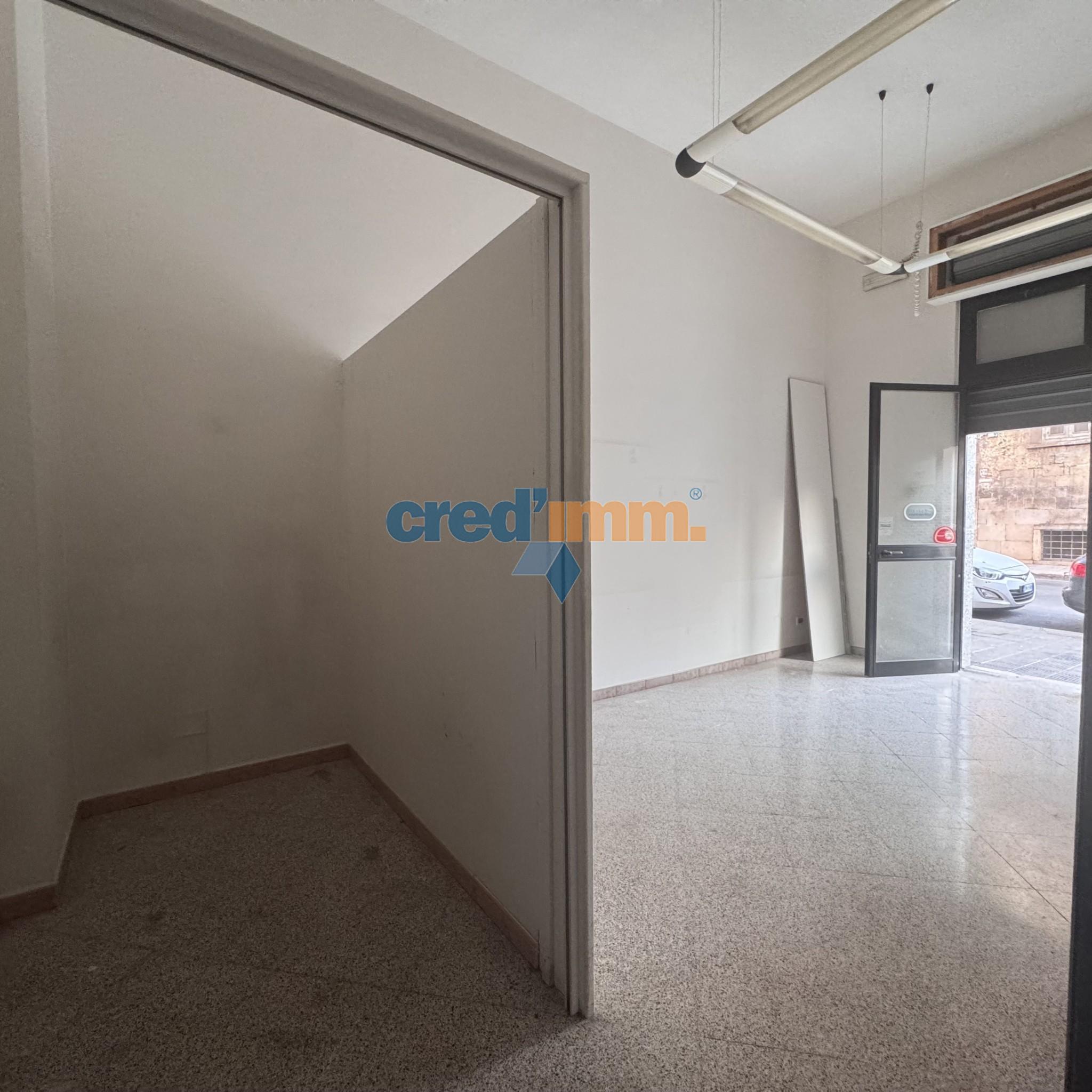 locale commerciale in via imbriani_3751752692978.jpg