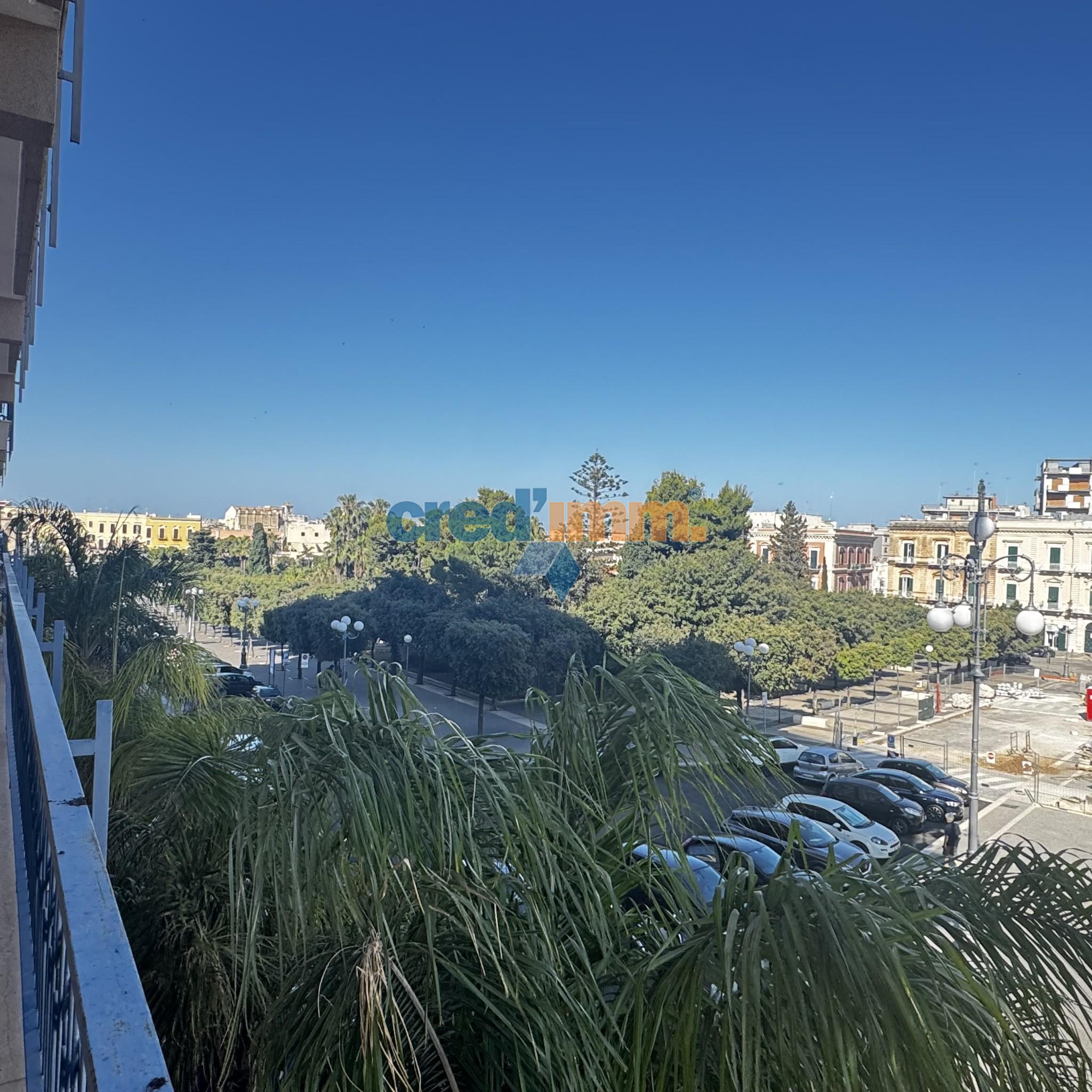 bisceglie piazza vittorio emanuele_3781753764030.jpg