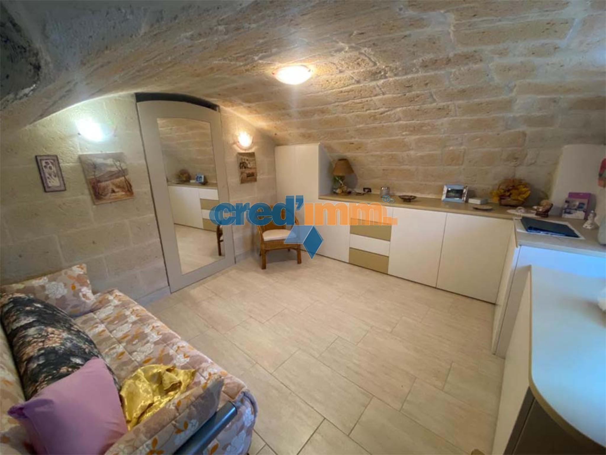 bisceglie appartamento zona porto arredato_3881761762891.jpg