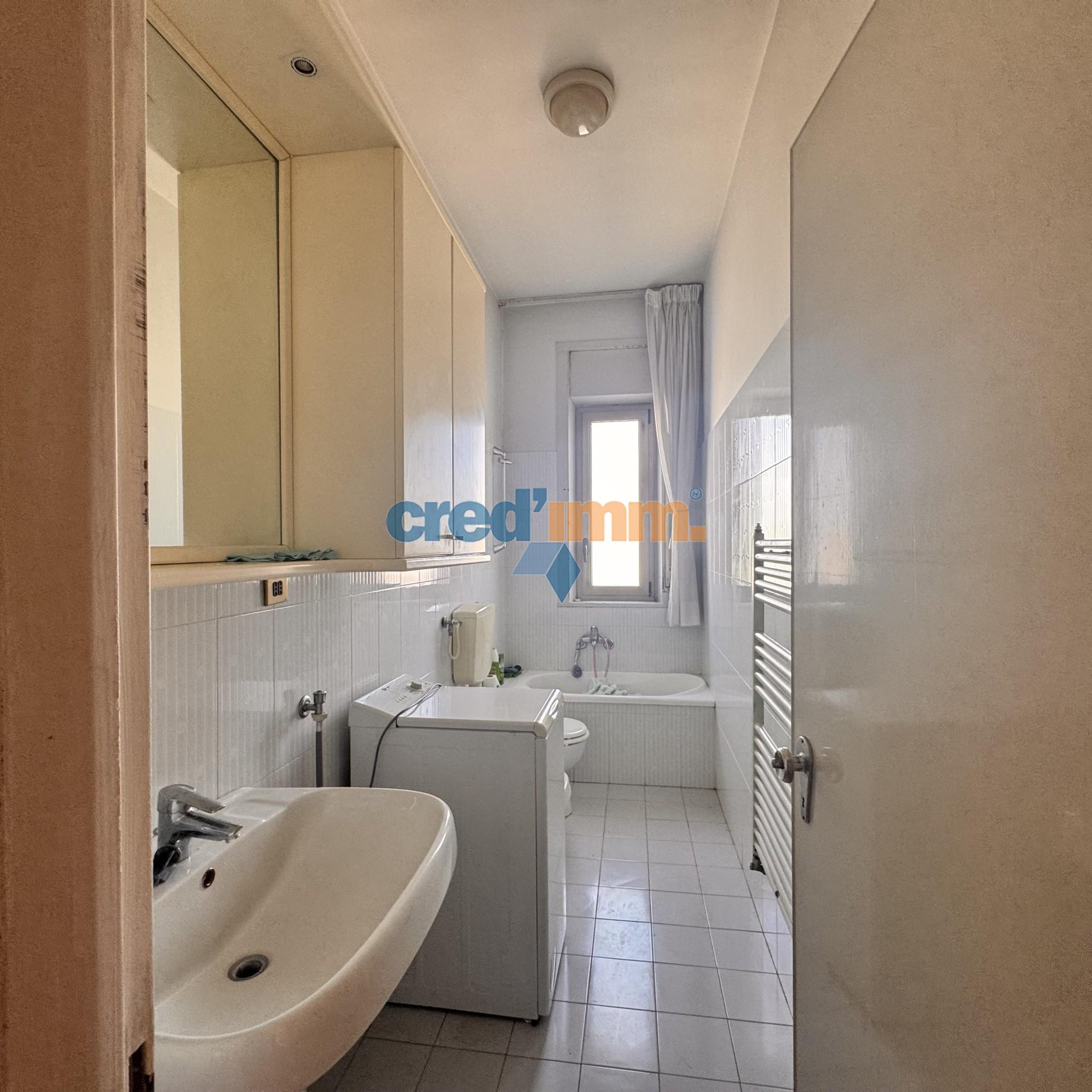 bisceglie zona san martino in vendita trivani ed accessori_3901763037927.jpg