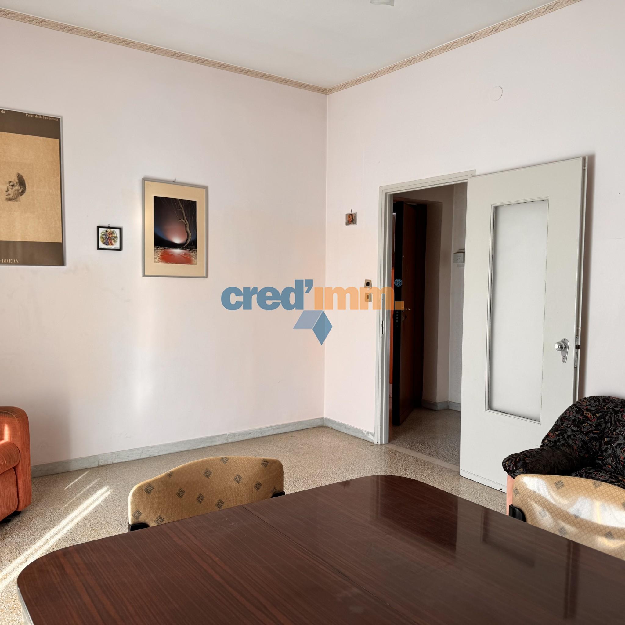 bisceglie zona san martino in vendita trivani ed accessori_3901763042275.jpg