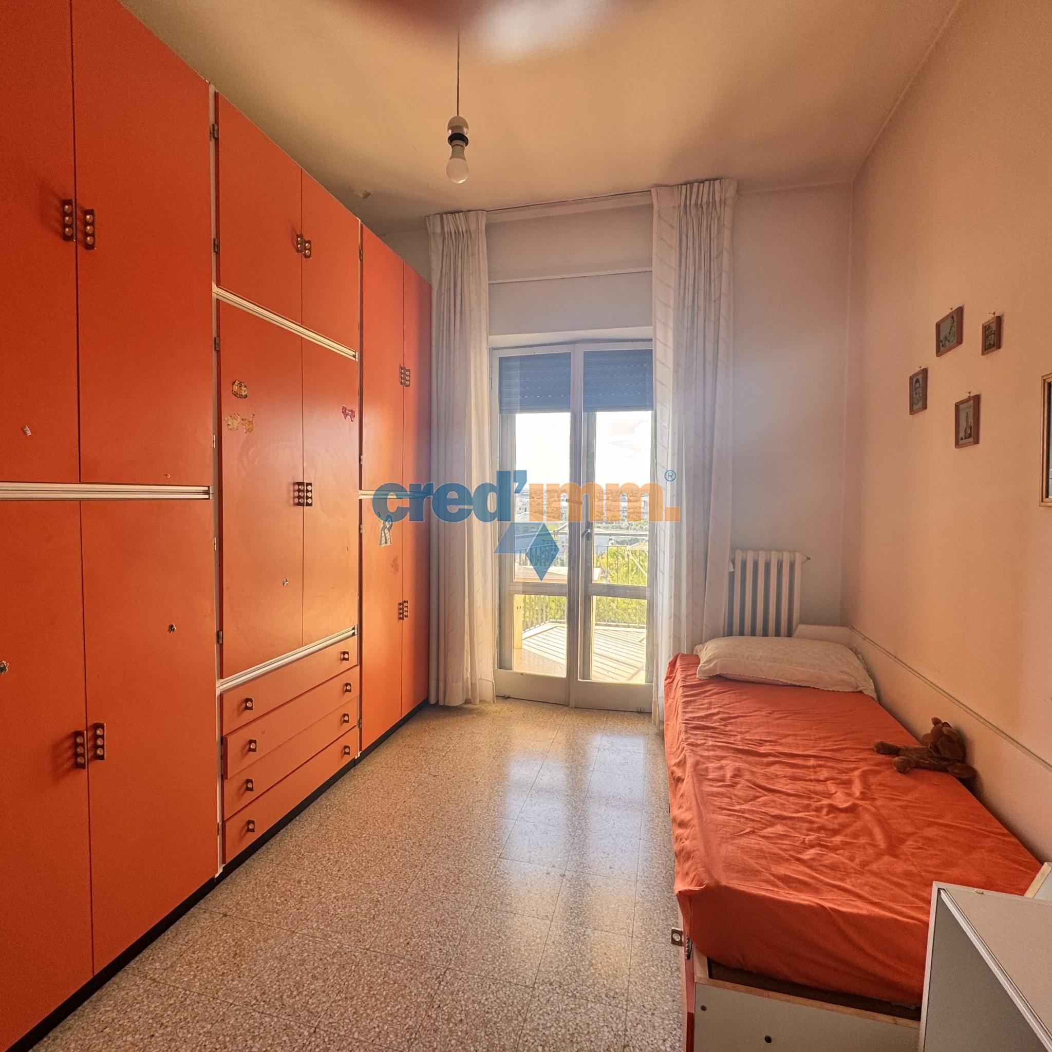 bisceglie zona san martino in vendita trivani ed accessori_3901763042546.jpg