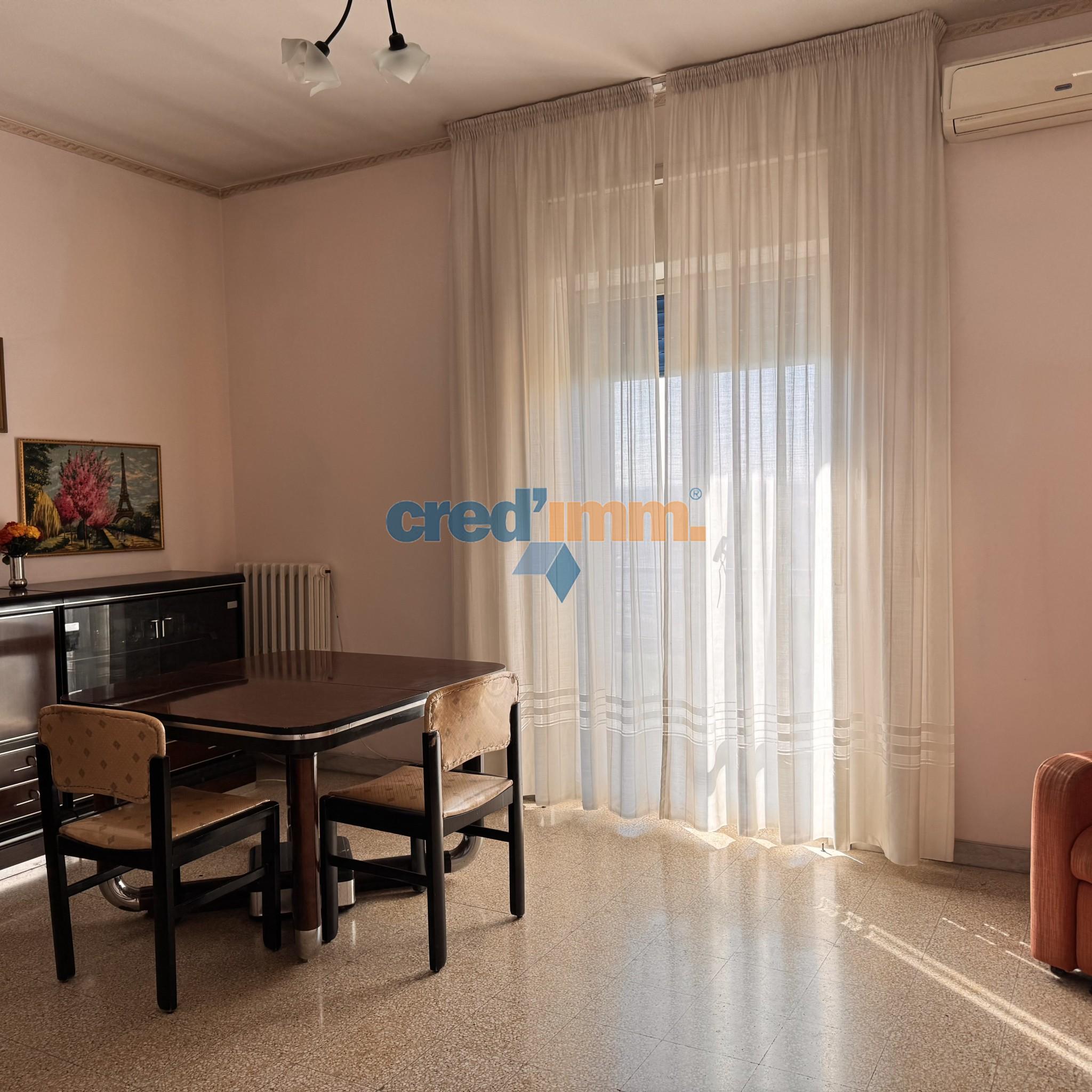 bisceglie zona san martino in vendita trivani ed accessori_3901763042860.jpg