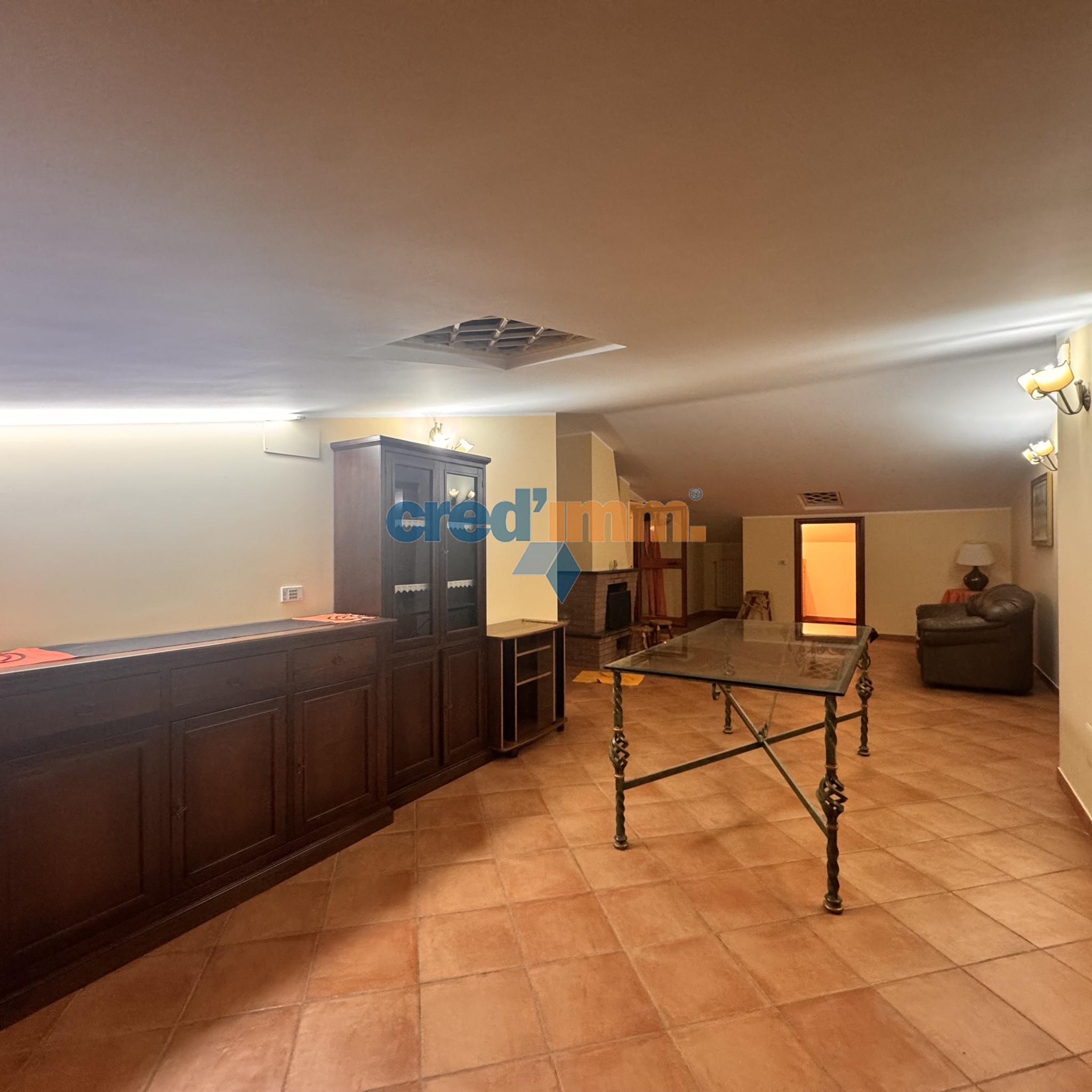 andria mansarda con terrazzo_3911763061702.jpg