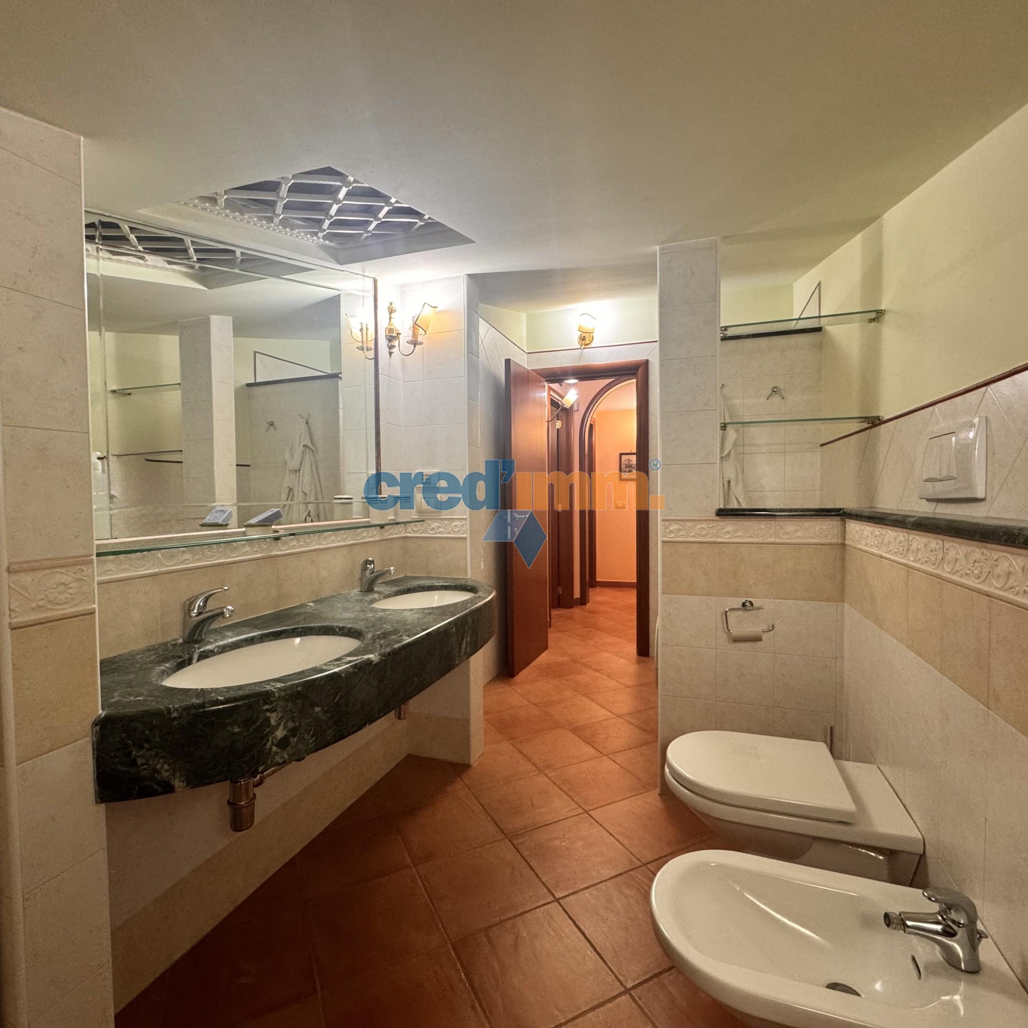 andria mansarda con terrazzo_3911763066429.jpg