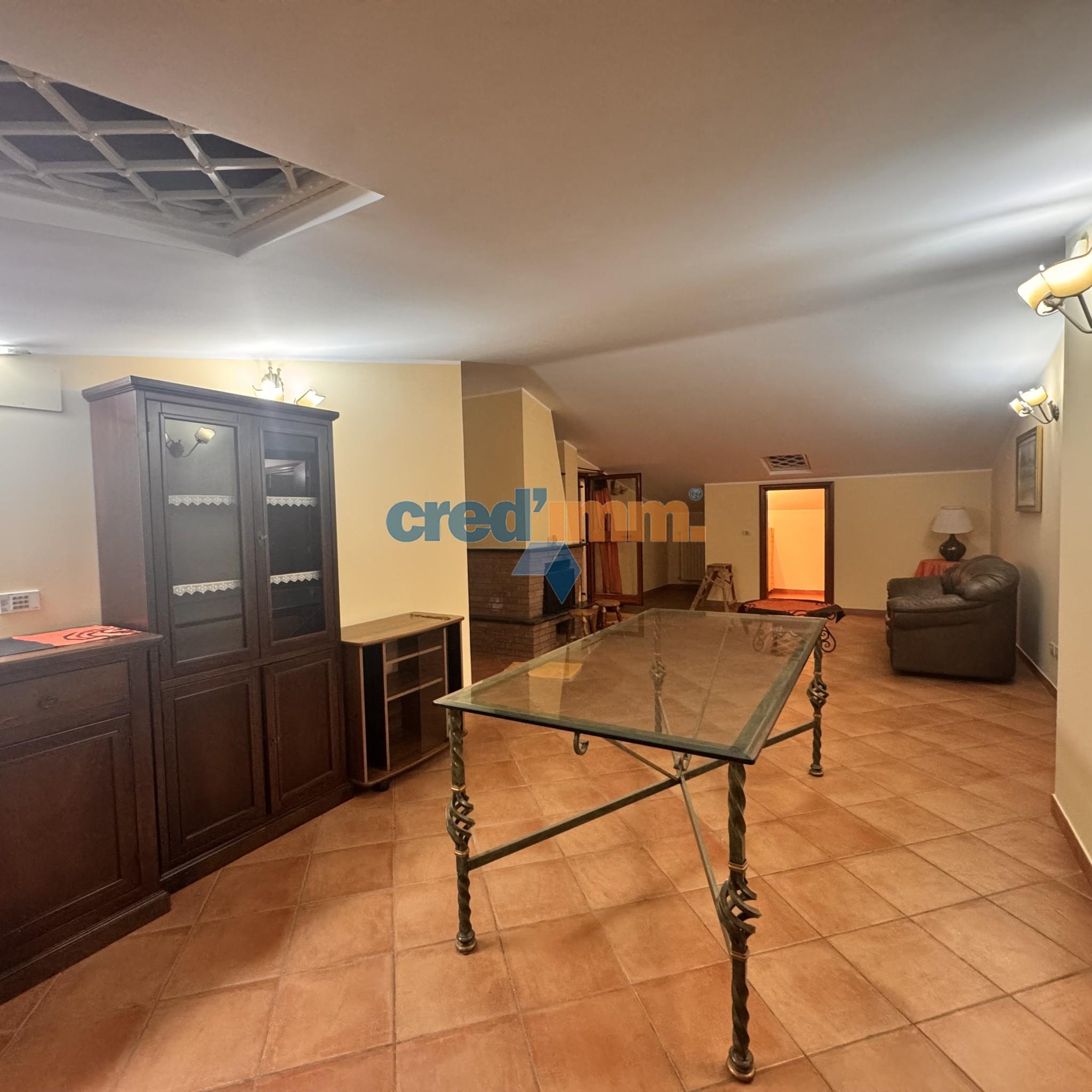 andria mansarda con terrazzo_3911763067686.jpg