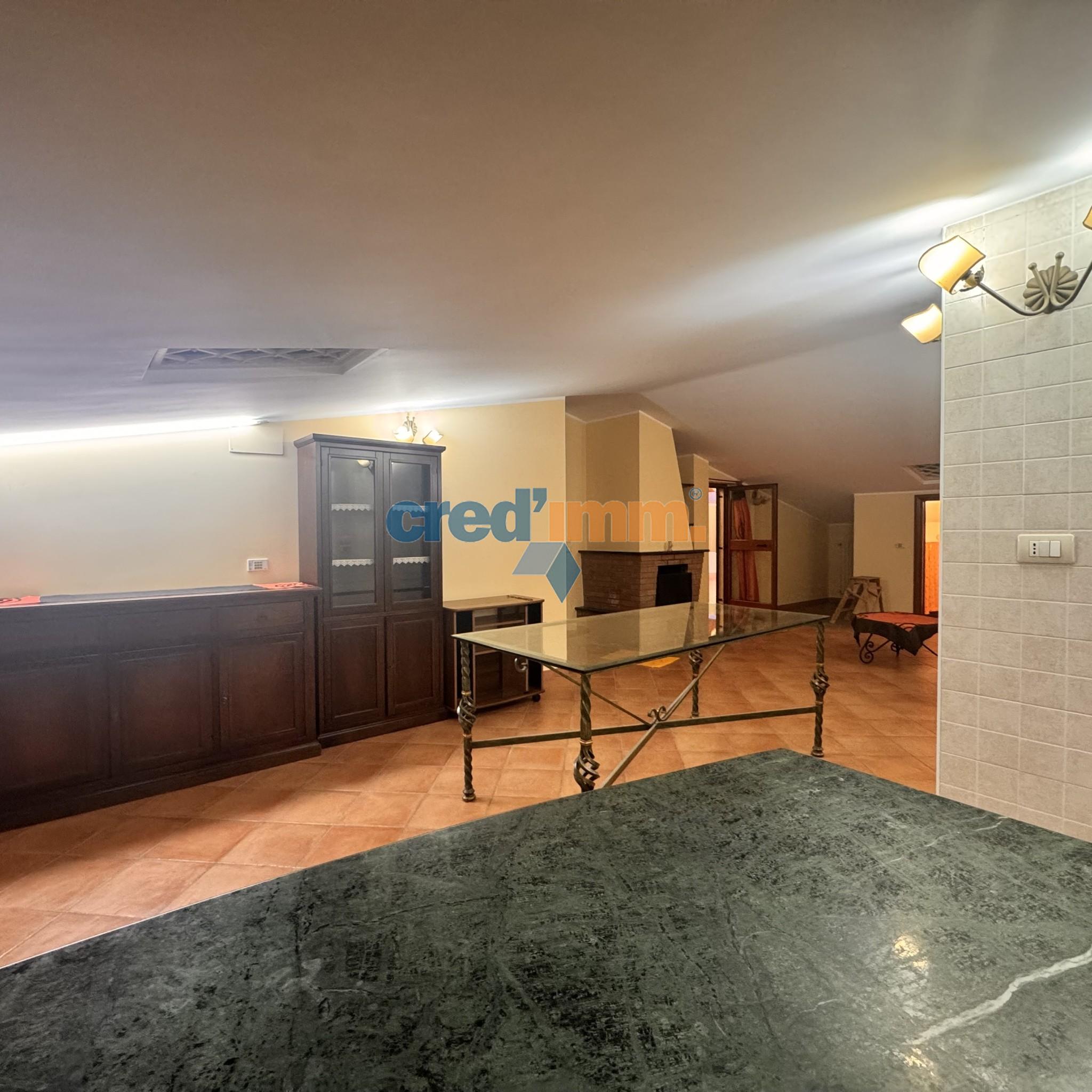 andria mansarda con terrazzo_3911763068180.jpg