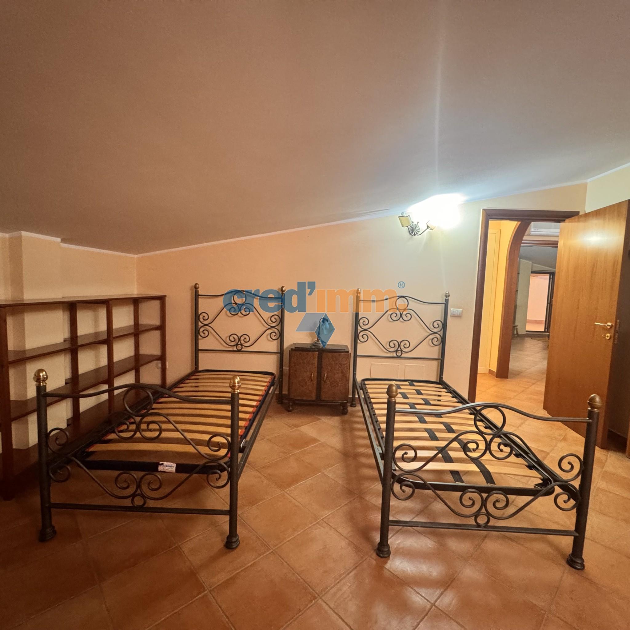 andria mansarda con terrazzo_3911763069848.jpg