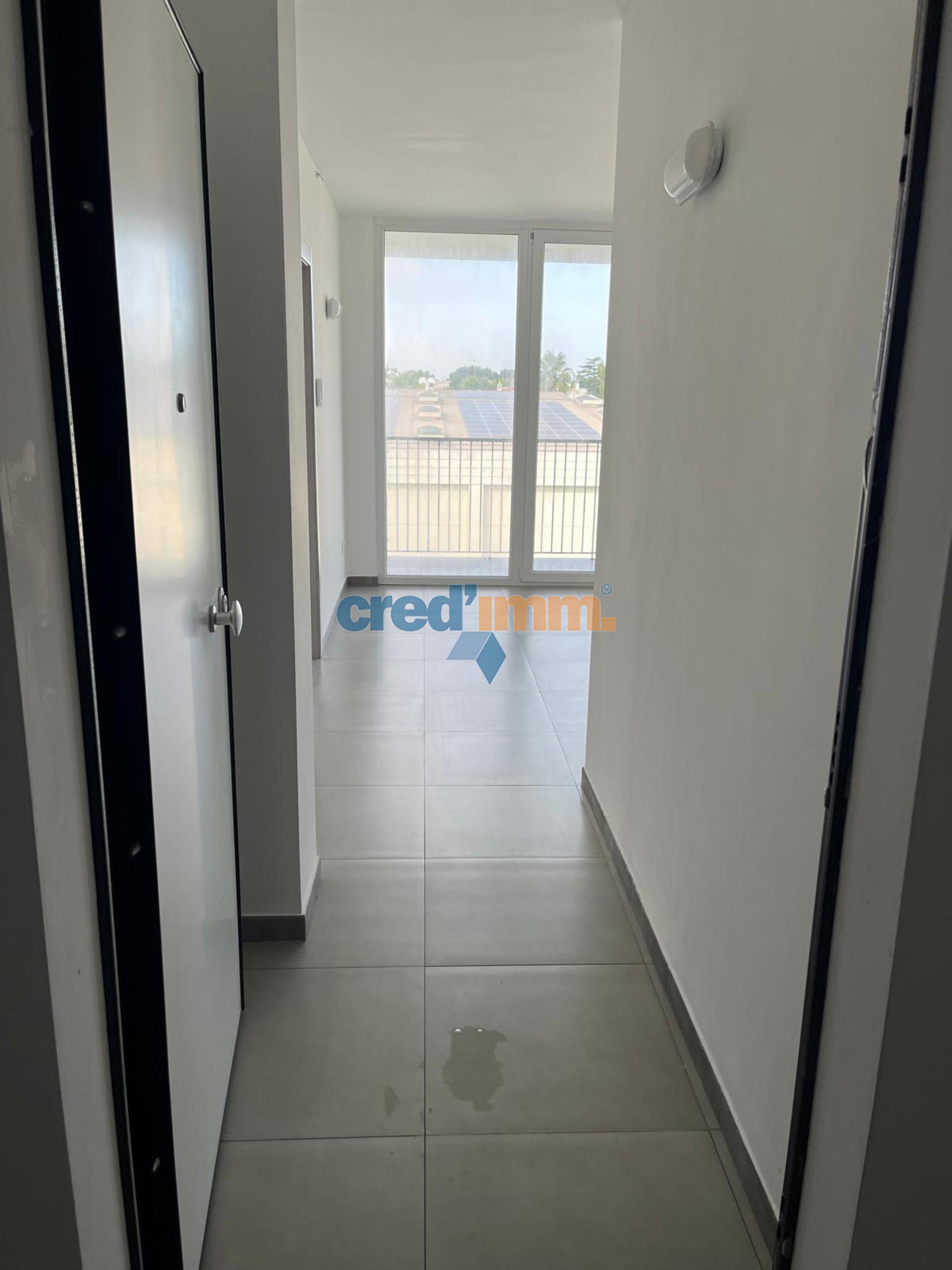 bisceglie in locazione splendido ufficio via Bovio_3921763144487.jpg