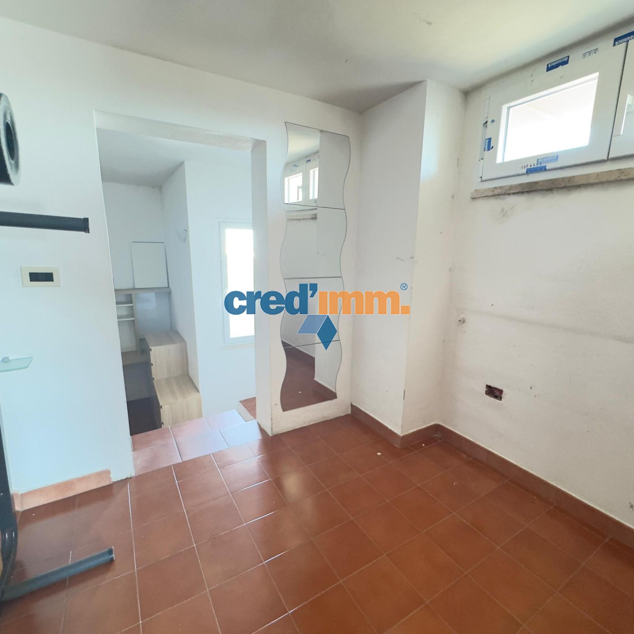 bisceglie luminoso mini attico con posto auto_3951763551559.jpg