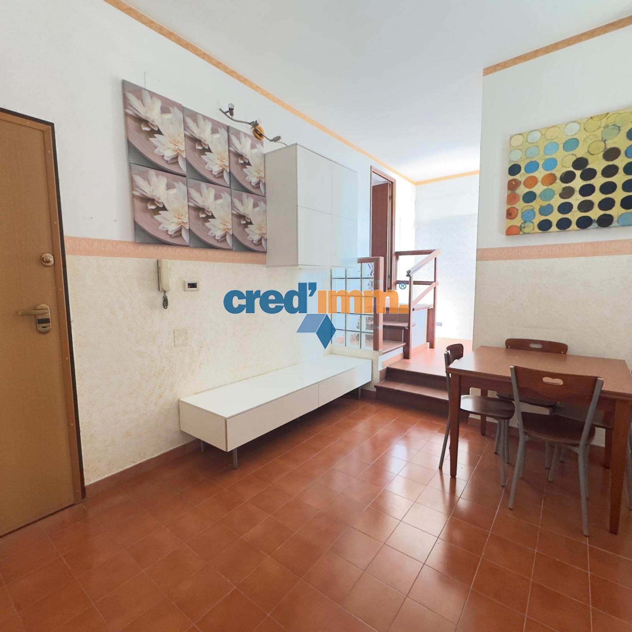 bisceglie luminoso mini attico con posto auto_3951763553308.jpg