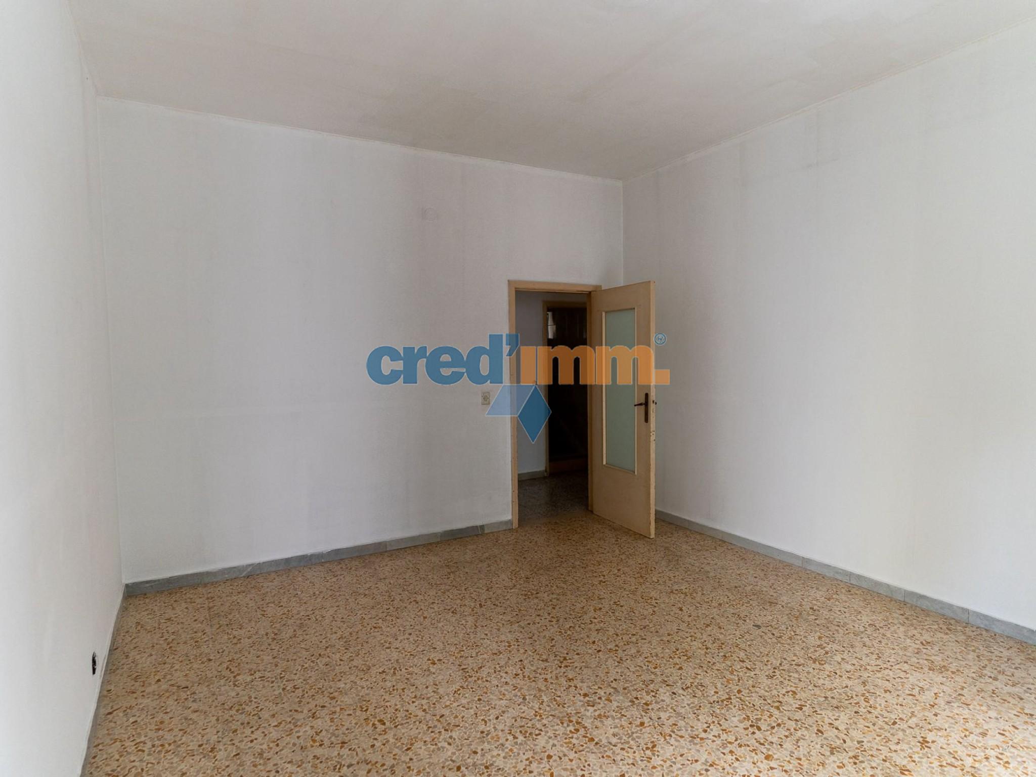 bisceglie libero bivani via amendola_3991788975079.jpg