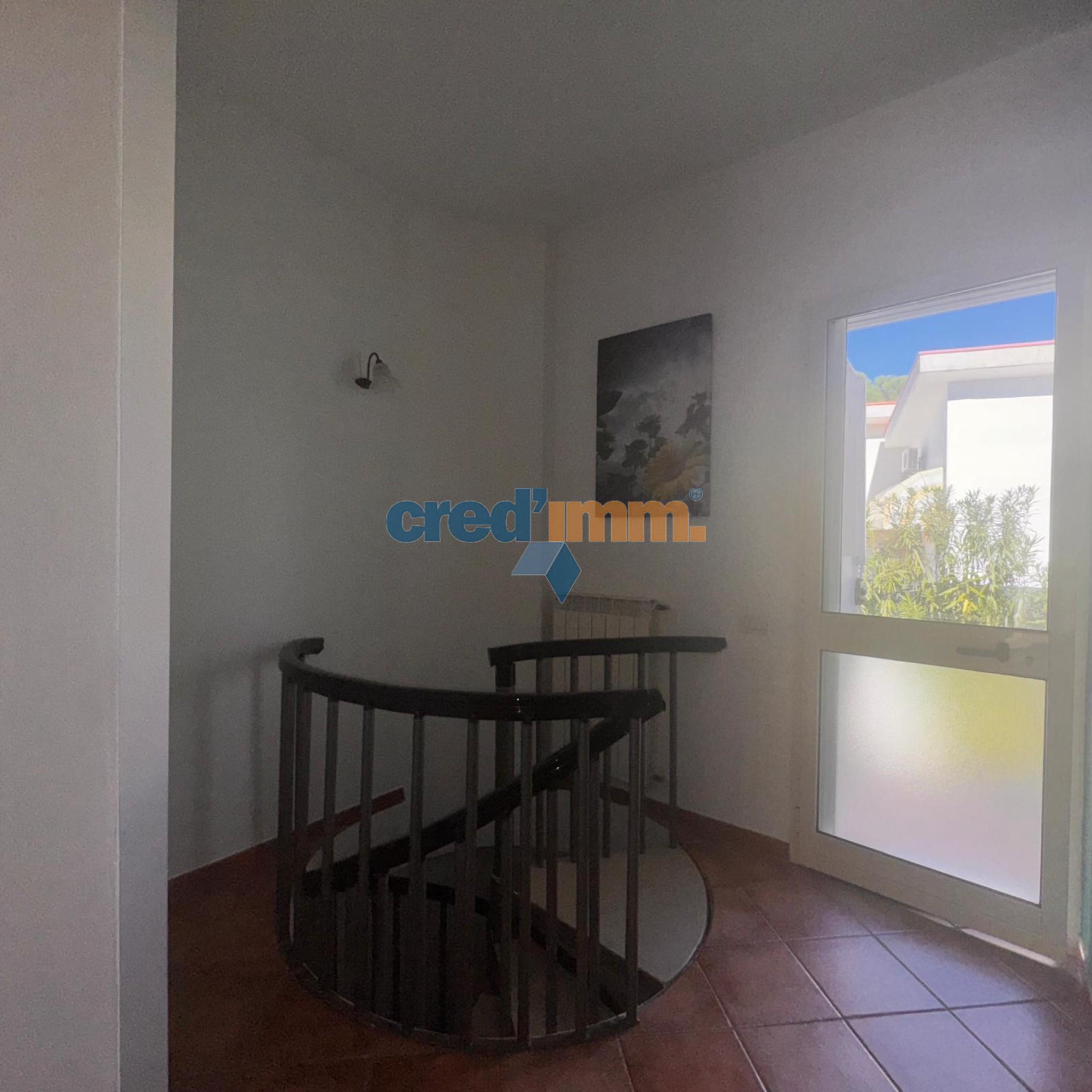 bisceglie villetta arredata con 2 posti auto_4061772461329.jpeg