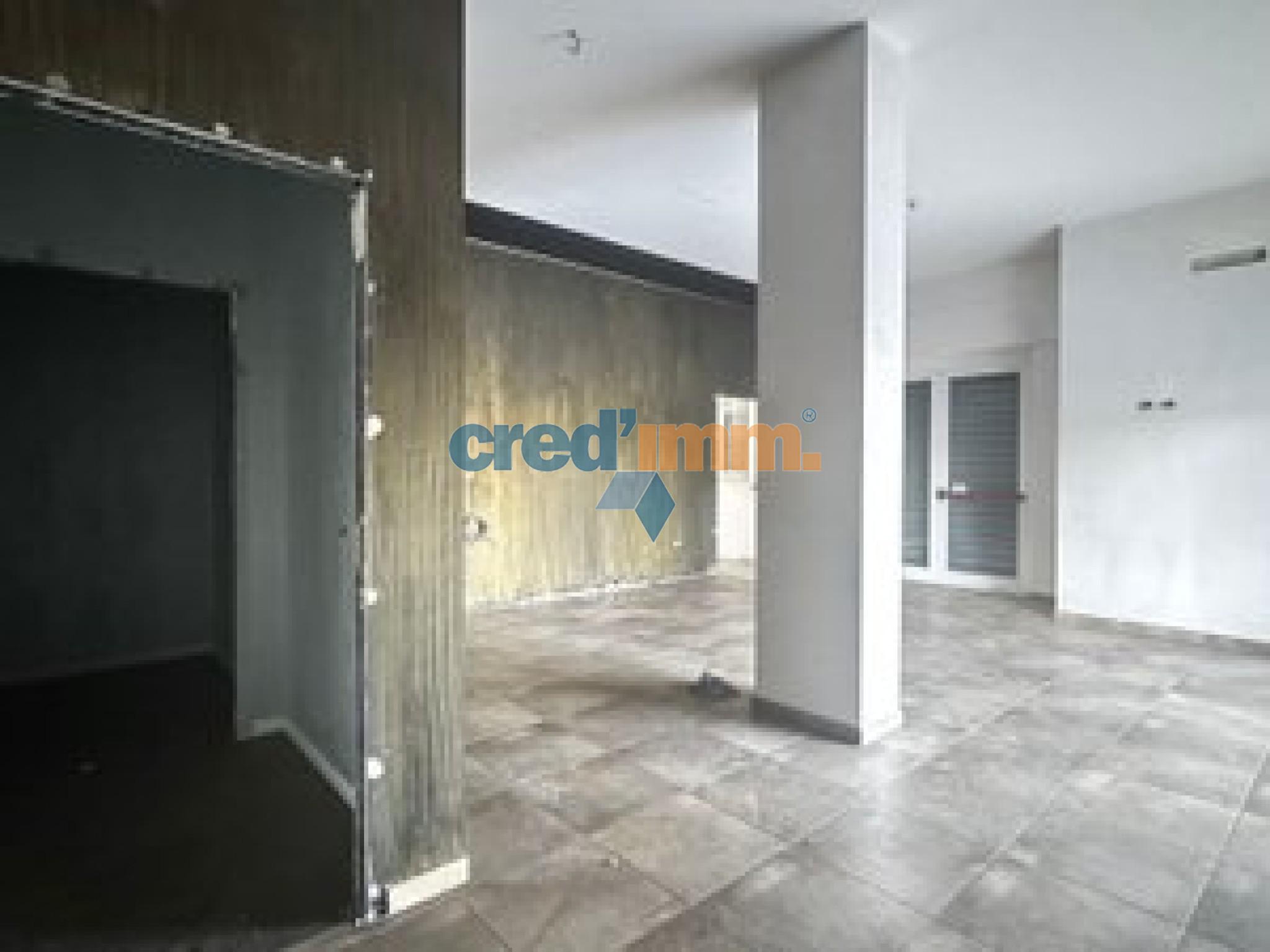 Locale commerciale in affitto in Carrara San Francesco_4121776878027.jpg