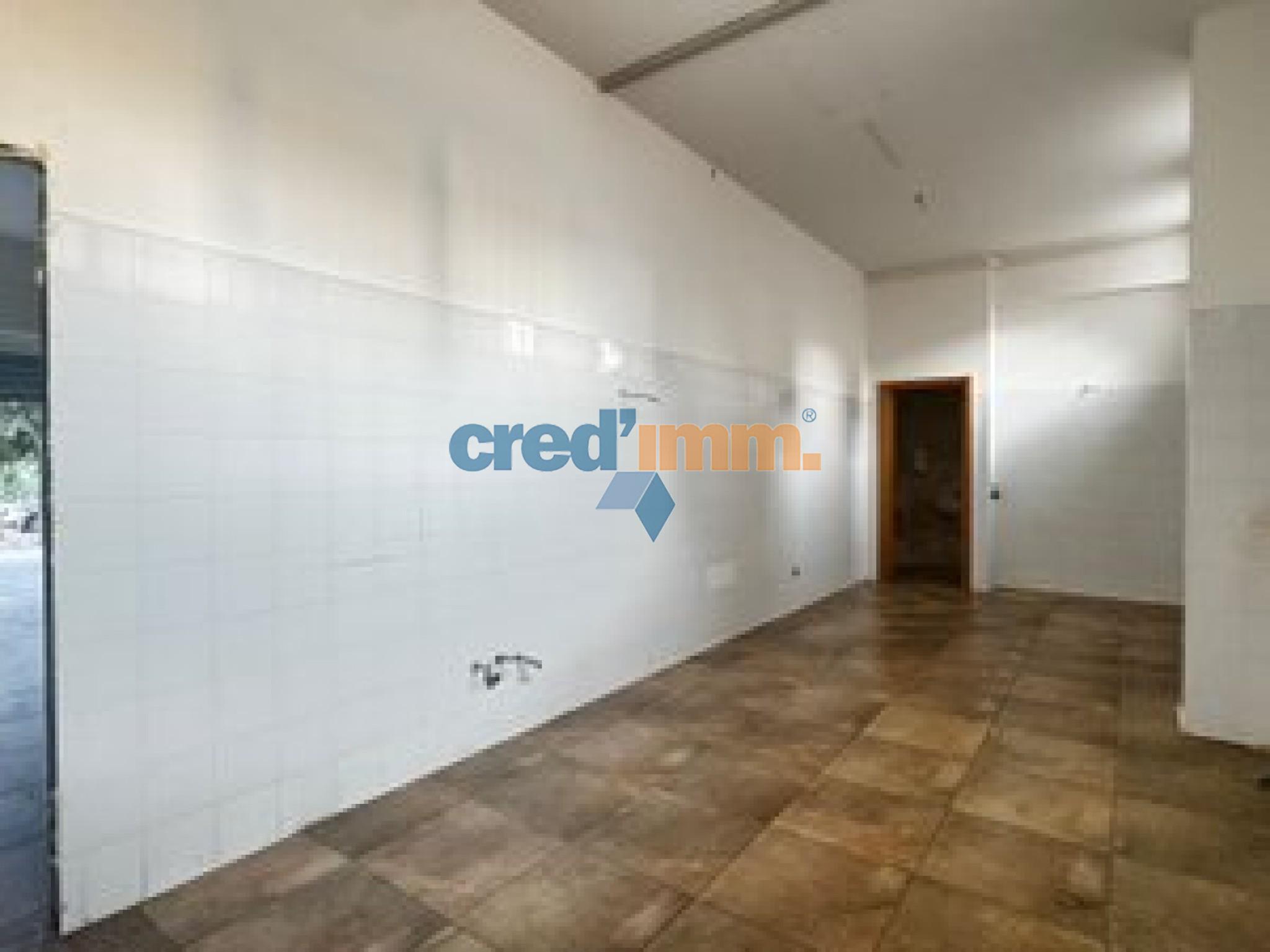 Locale commerciale in affitto in Carrara San Francesco_4121776880380.jpg