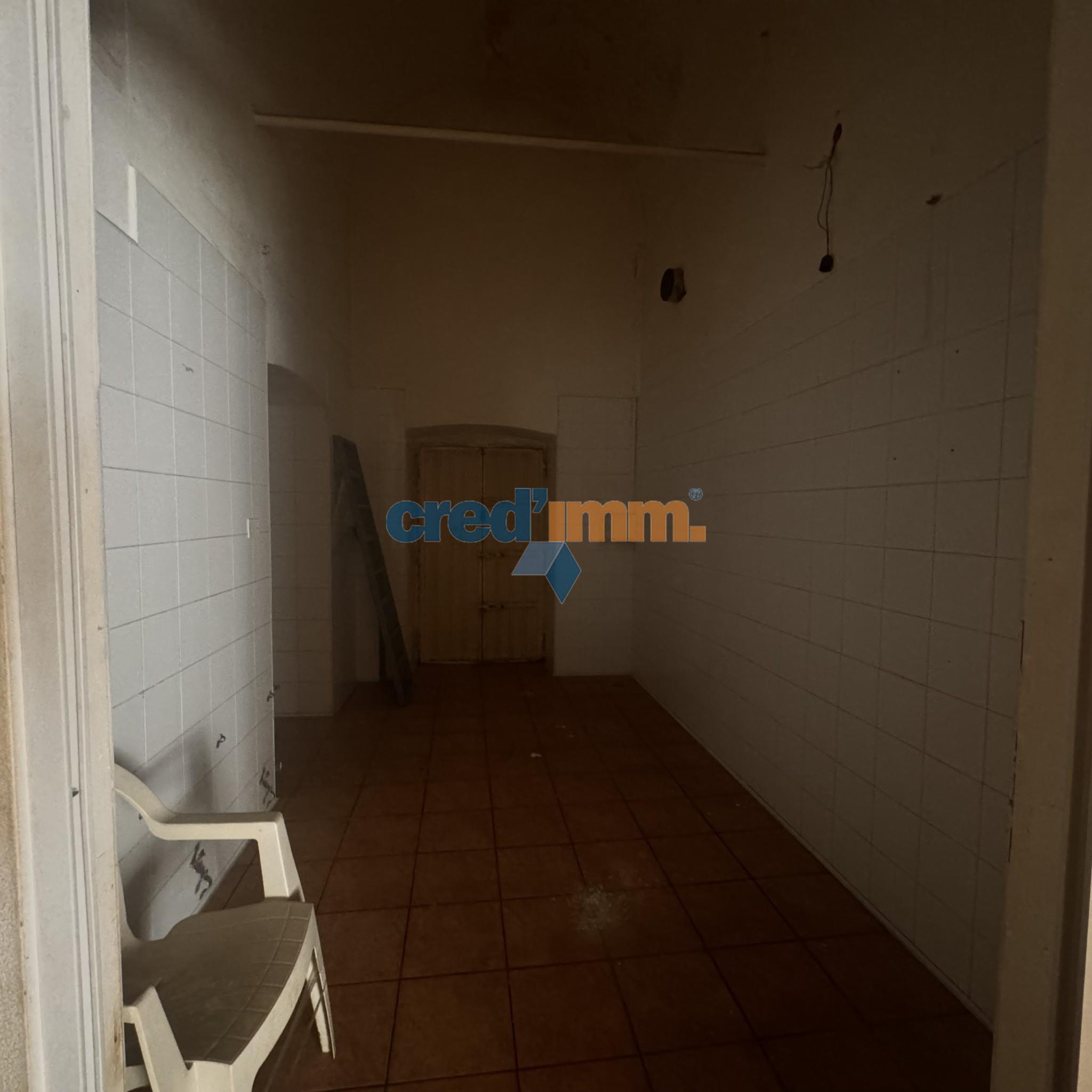 Bisceglie locale commerciale in vendita con doppio ingresso_4351789467872.jpeg